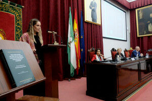 Margarita Robles clausura unas jornadas sobre legislaci�n y conflictos armados