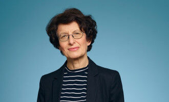 Immunologist �zlem T�reci to receive an honorary doctorate for developing mRNA-b